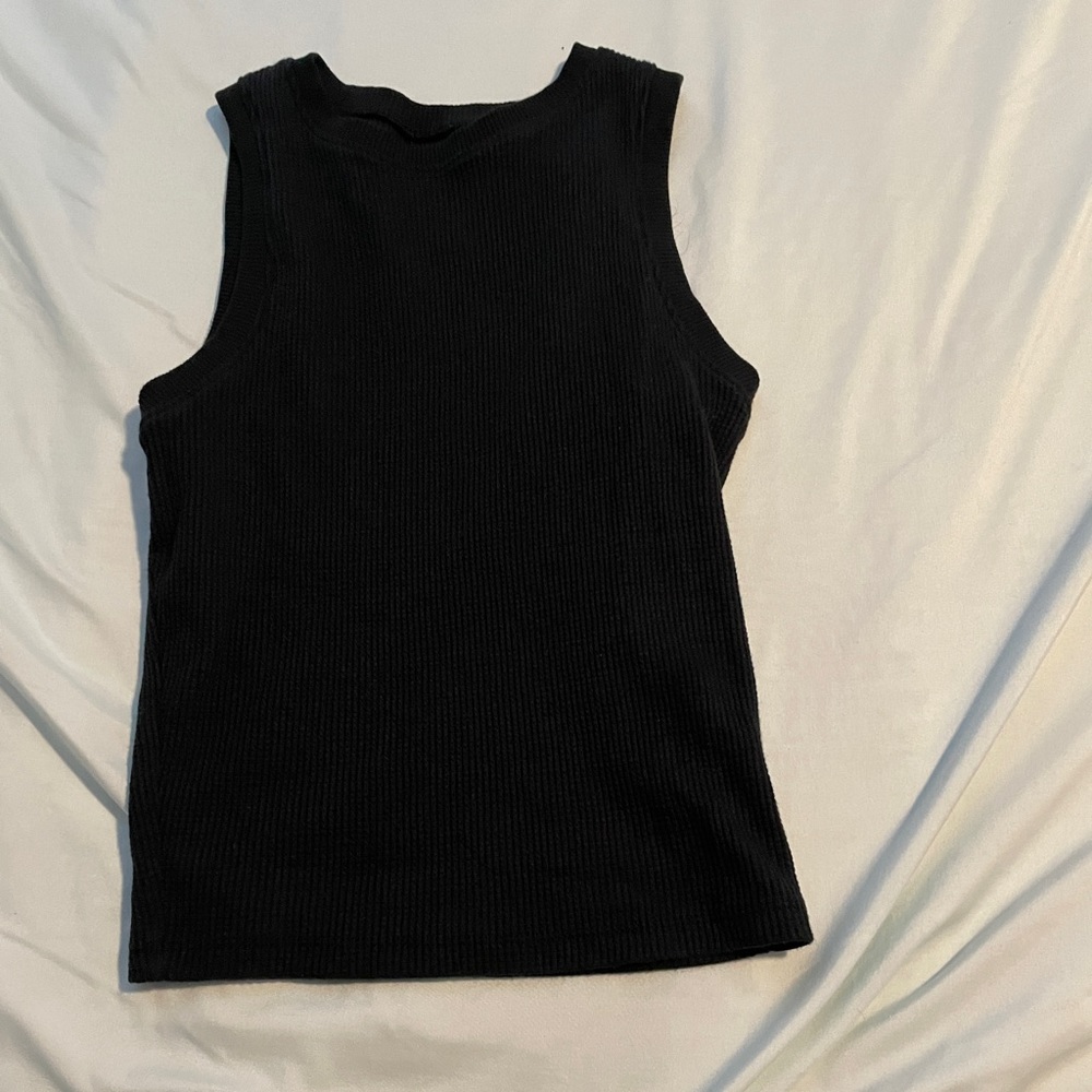 Black tank/crop top